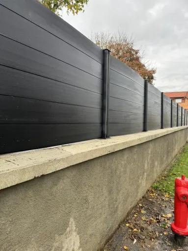 Nouvelle réalisation, nettoyage de palissade composite à Douchy-les-Ayette, Arras, LGF CLEANER