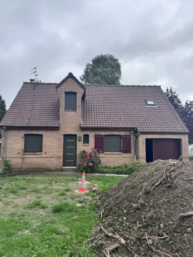 Démoussage de toiture à Warlus dans le 62, Arras, LGF CLEANER