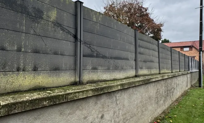 Nouvelle réalisation, nettoyage de palissade composite à Douchy-les-Ayette, Arras, LGF CLEANER