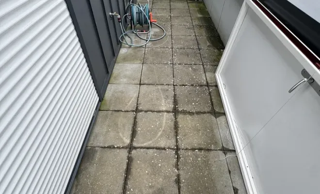 Nouvelle prestation : nettoyage d'un toit terrasse à Arras, Arras, LGF CLEANER