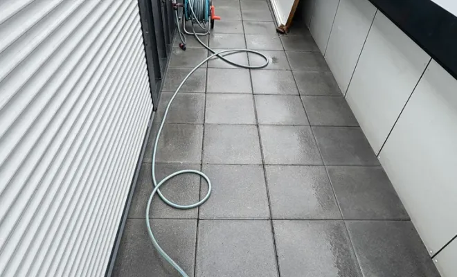 Nouvelle prestation : nettoyage d'un toit terrasse à Arras, Arras, LGF CLEANER