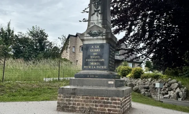 Nettoyage complet du monument aux morts à Hannescamps, Arras, LGF CLEANER