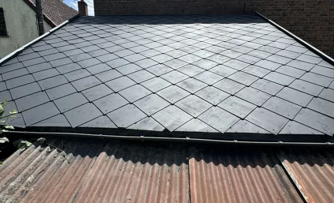 Petite réalisation de démoussage, nettoyage et entretien complet de toiture de garage en fibro-ciment ardoise, Arras, LGF CLEANER