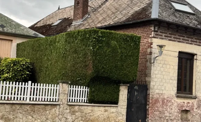 Démoussage et entretien complet toiture à Bucquoy, Arras, LGF CLEANER